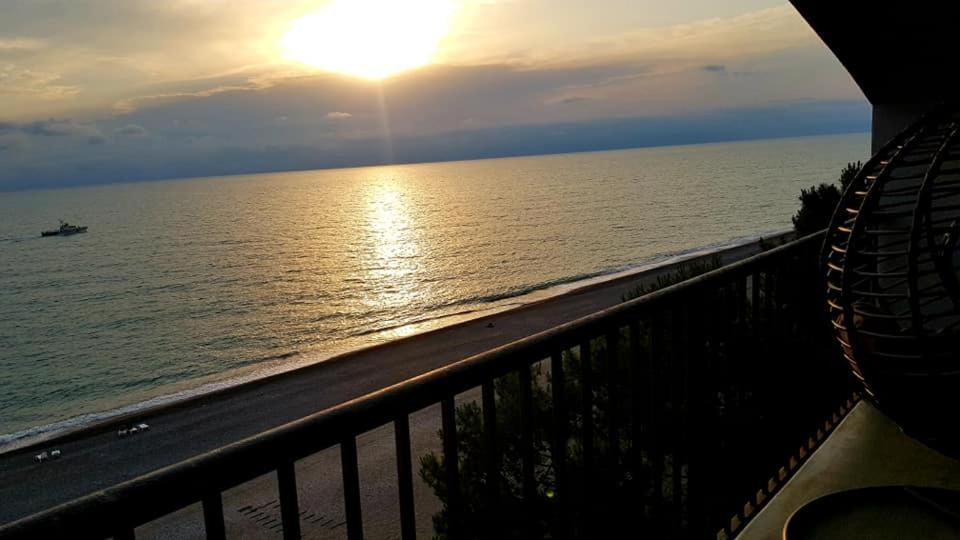 Iveri Beach Kobuleti Extérieur photo
